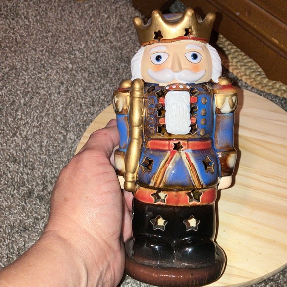 YANKEE CANDLE THE NUTCRACKER STONEWARE TEA LIGHT HOLDER 7.5” TALL NEW - Picture 5 of 5